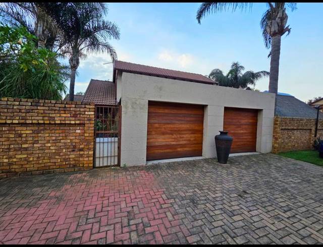 4 BEDROOM CLUSTER FOR SALE IN ALLEN GROVE